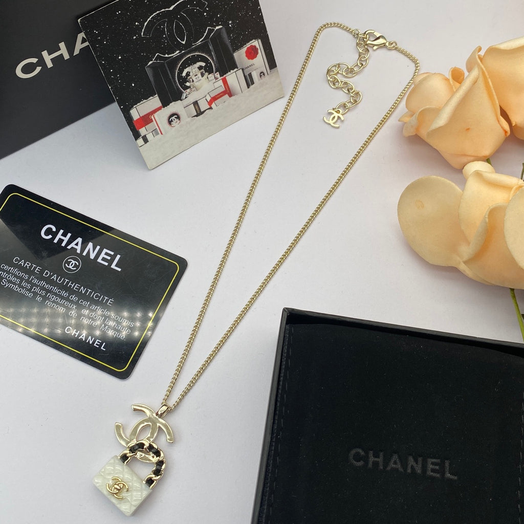 15QC135X Popular Necklace