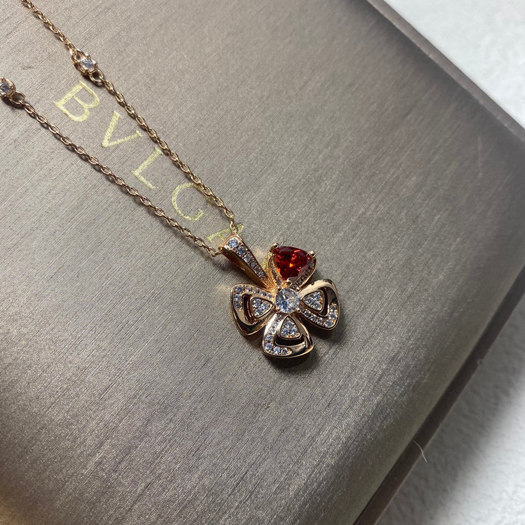 55QS411X Popular Necklaces