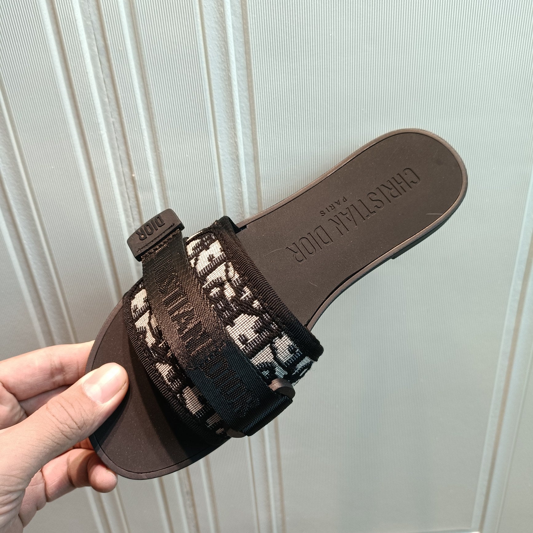 14D20Z Popular Slippers
