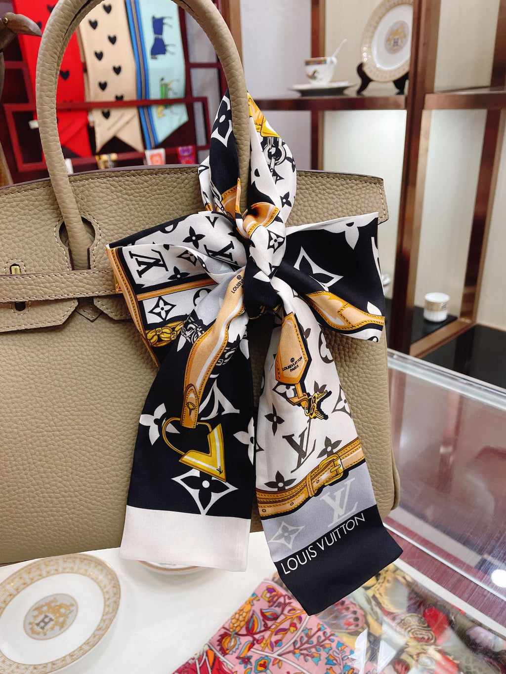 1ZE181W Popular Silk Scarve