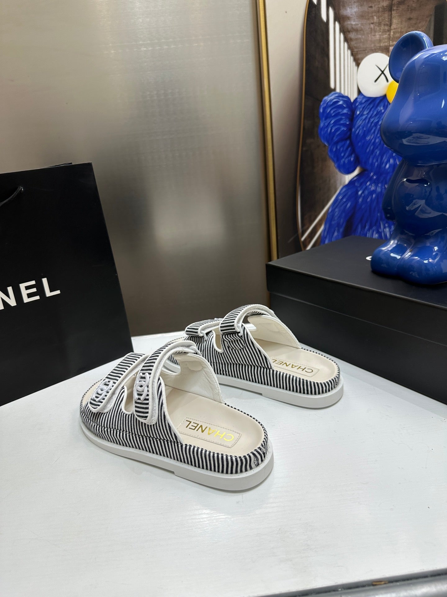145RC1Z Popular sandals