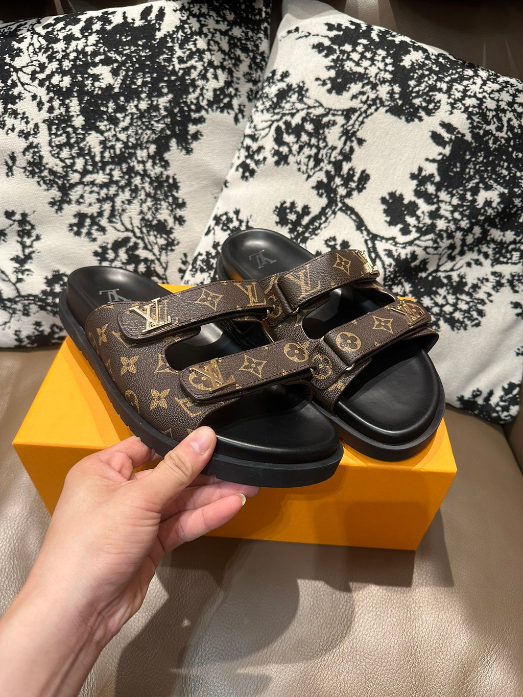 285ZE29Z  Popular leather Shoes