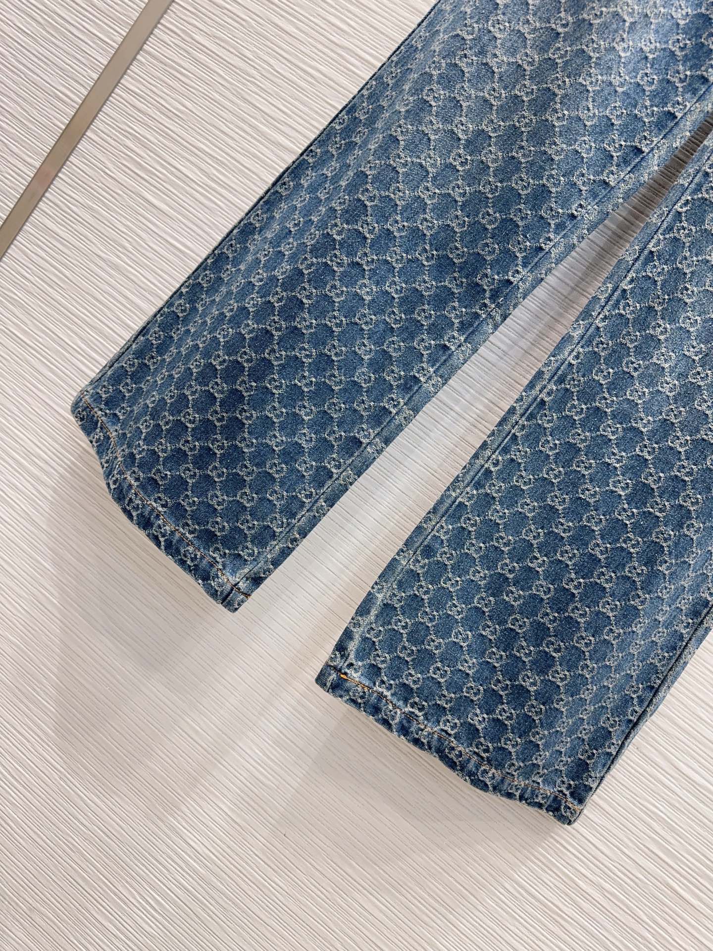 U2X56B66 Popular Pants fashion jeans