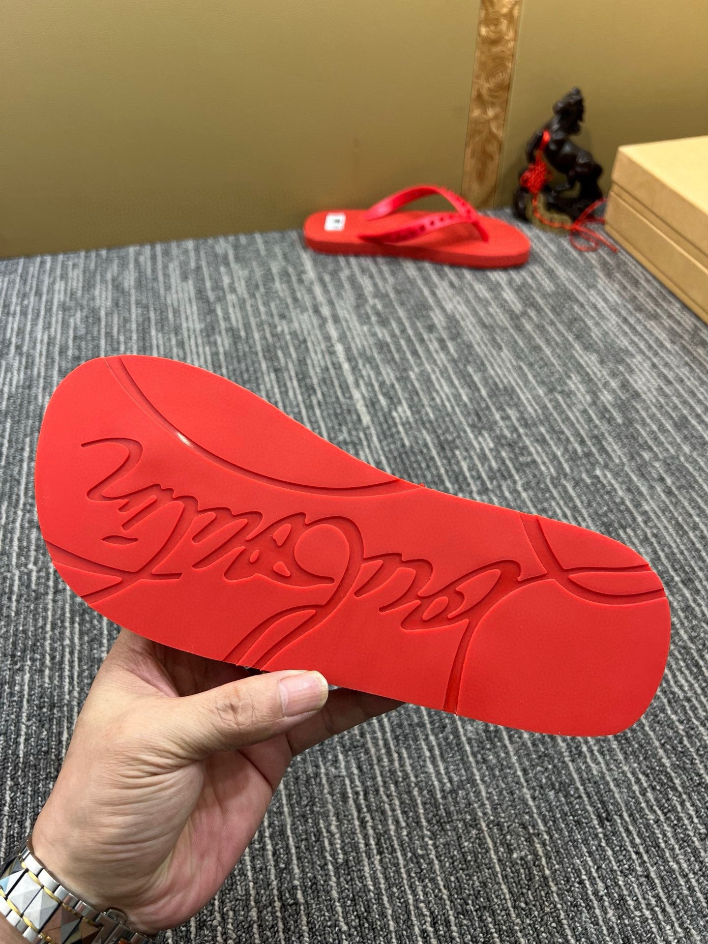 535ZA290Z Popular Slippers
