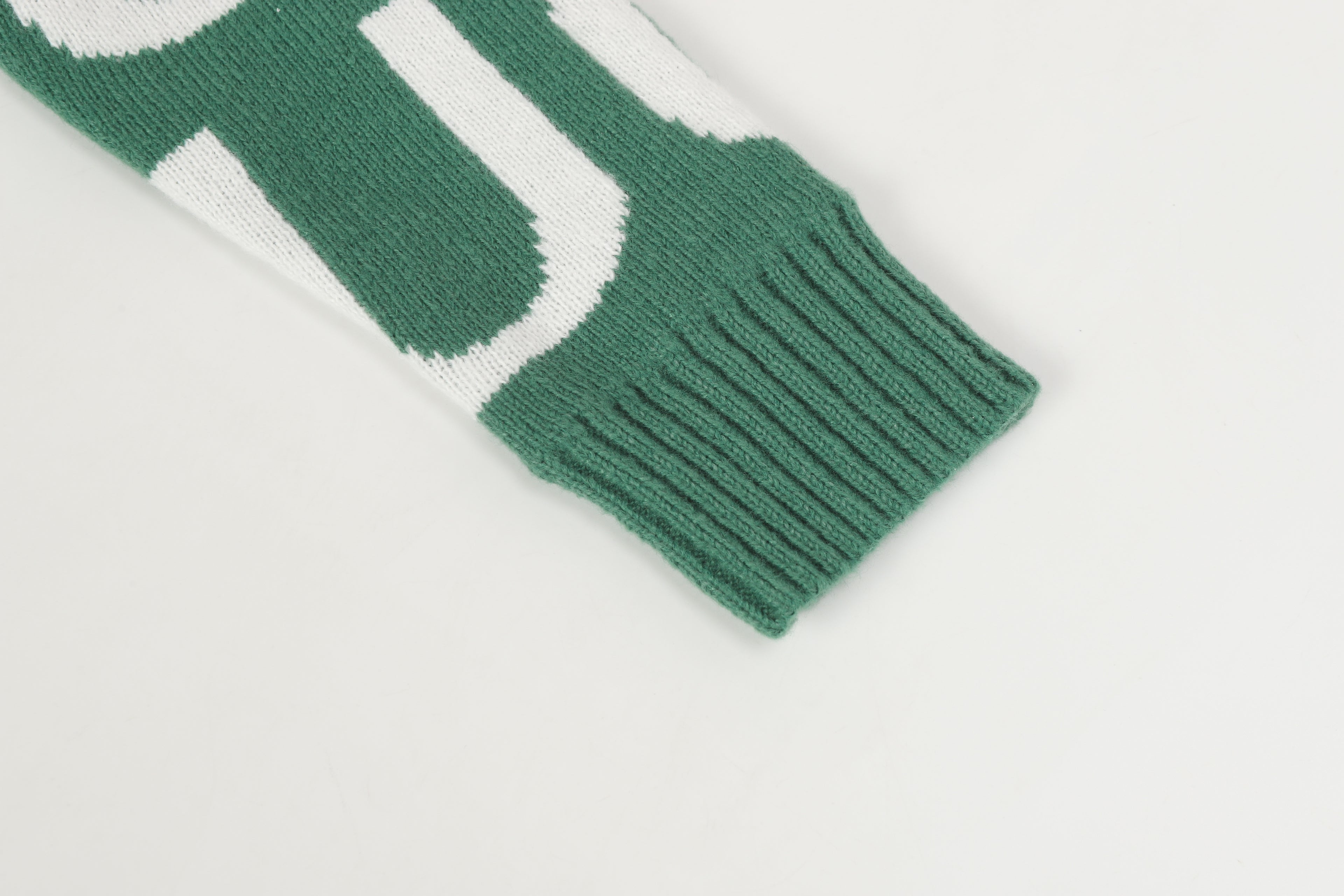 105ZB403U Popular Sweaters