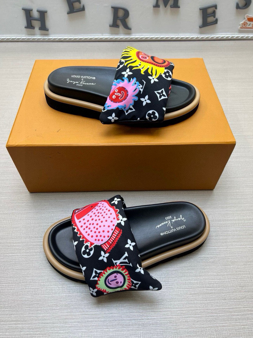 5QE11Z Popular Slippers
