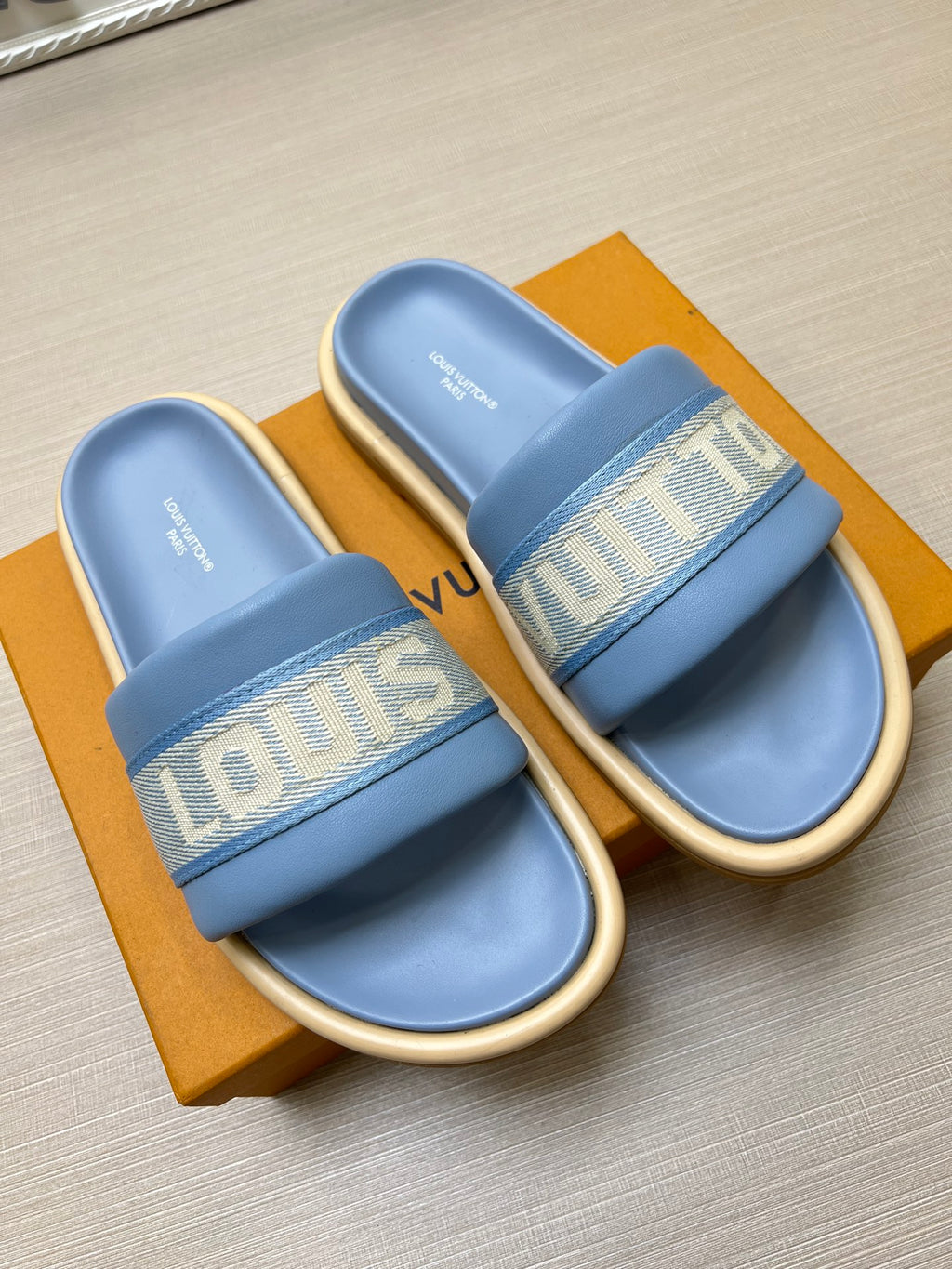 535ZE298Z Popular Slippers