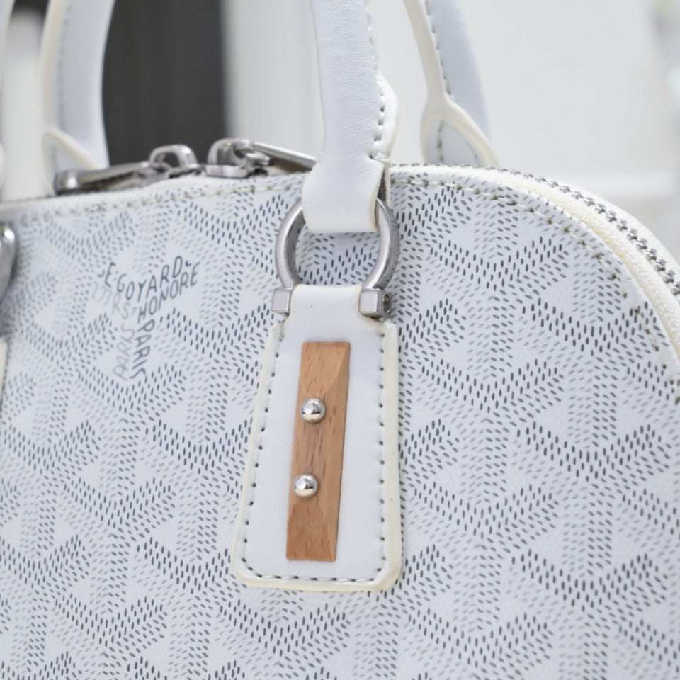 1WA106B  Popular bag