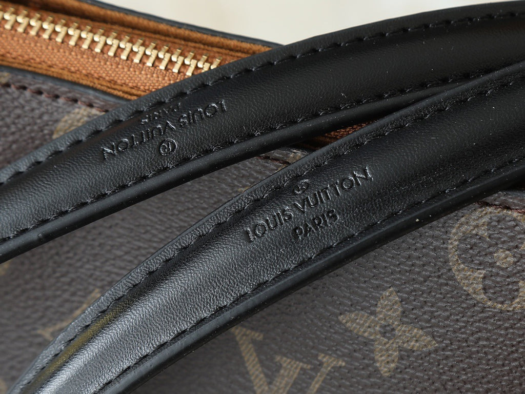 136PE75B Popular leather bag