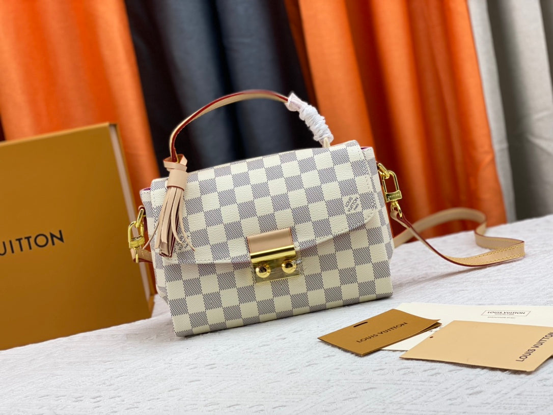 1WE2B Popular leather Bags
