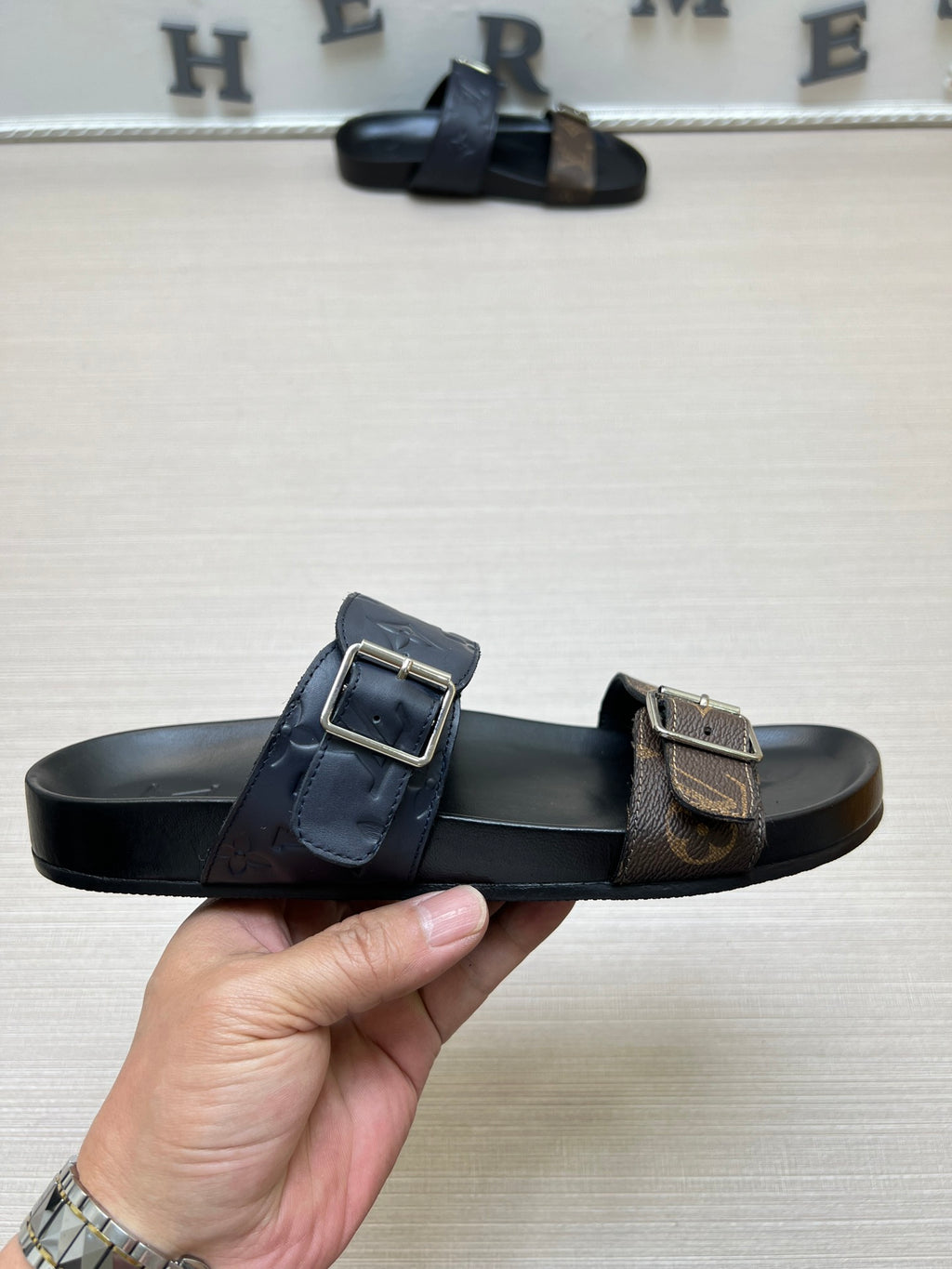 54E87Z Popular slippers