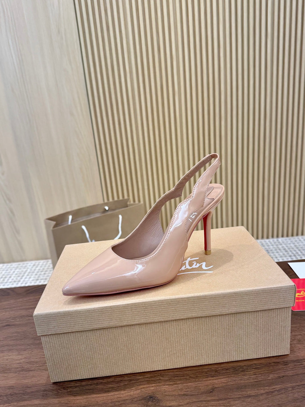 275NA5Z  Popular leather High heels