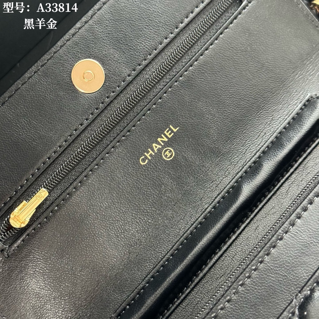 B1X66C17 Popular leather bag