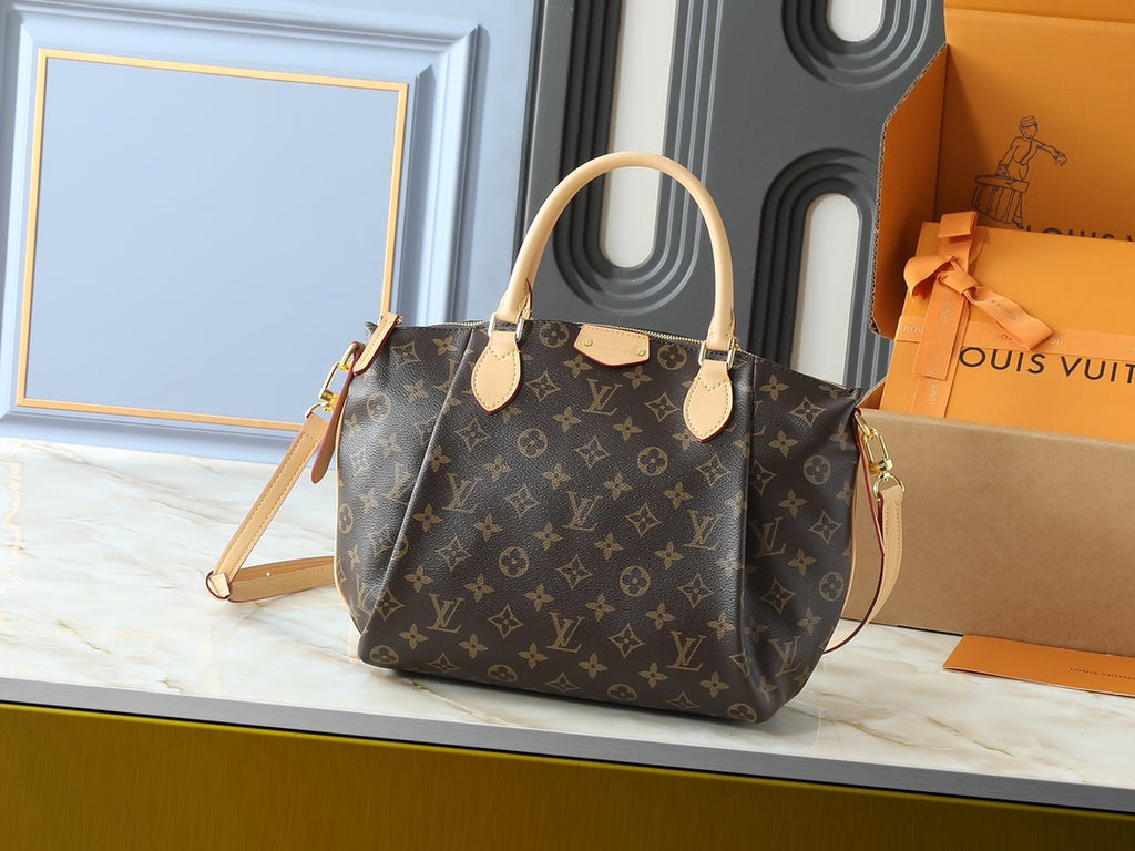 15RE53B  Popular   leather bag