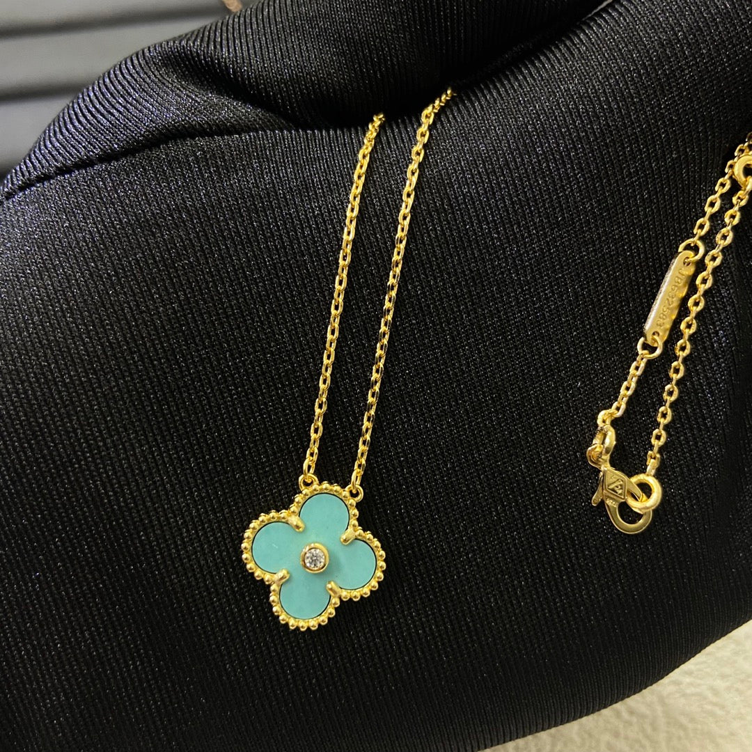 5XVA172X Popular    high quality rings,earrings,necklaces)