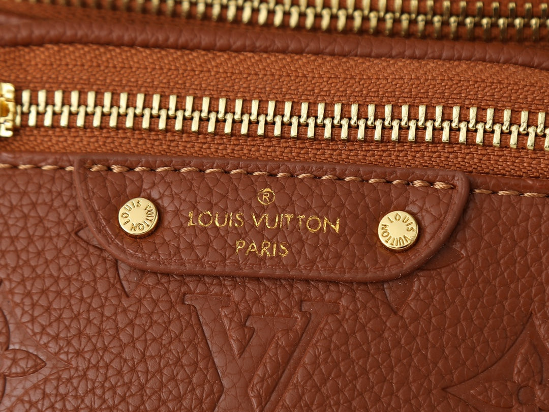 146PE72B Popular leather bag