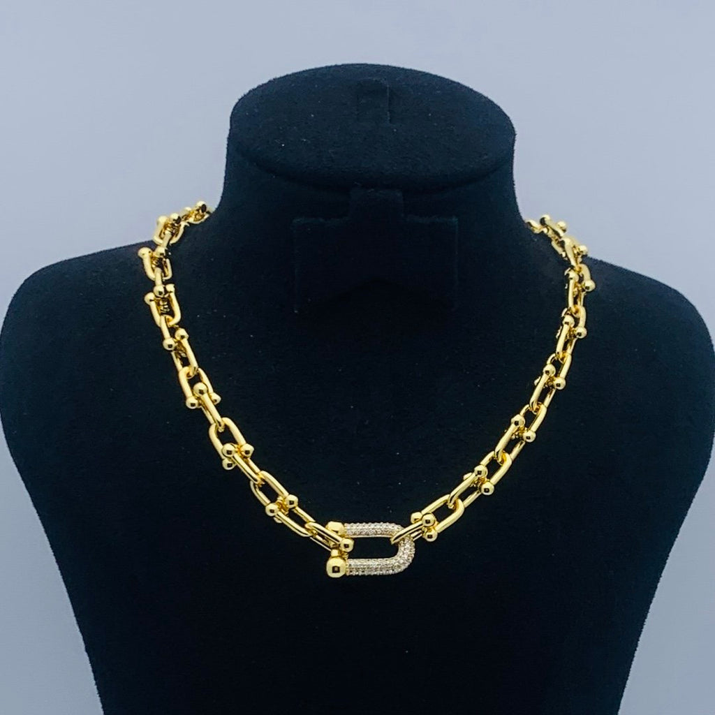 8XT31X  Popular    Earring Bracelets Necklaces
