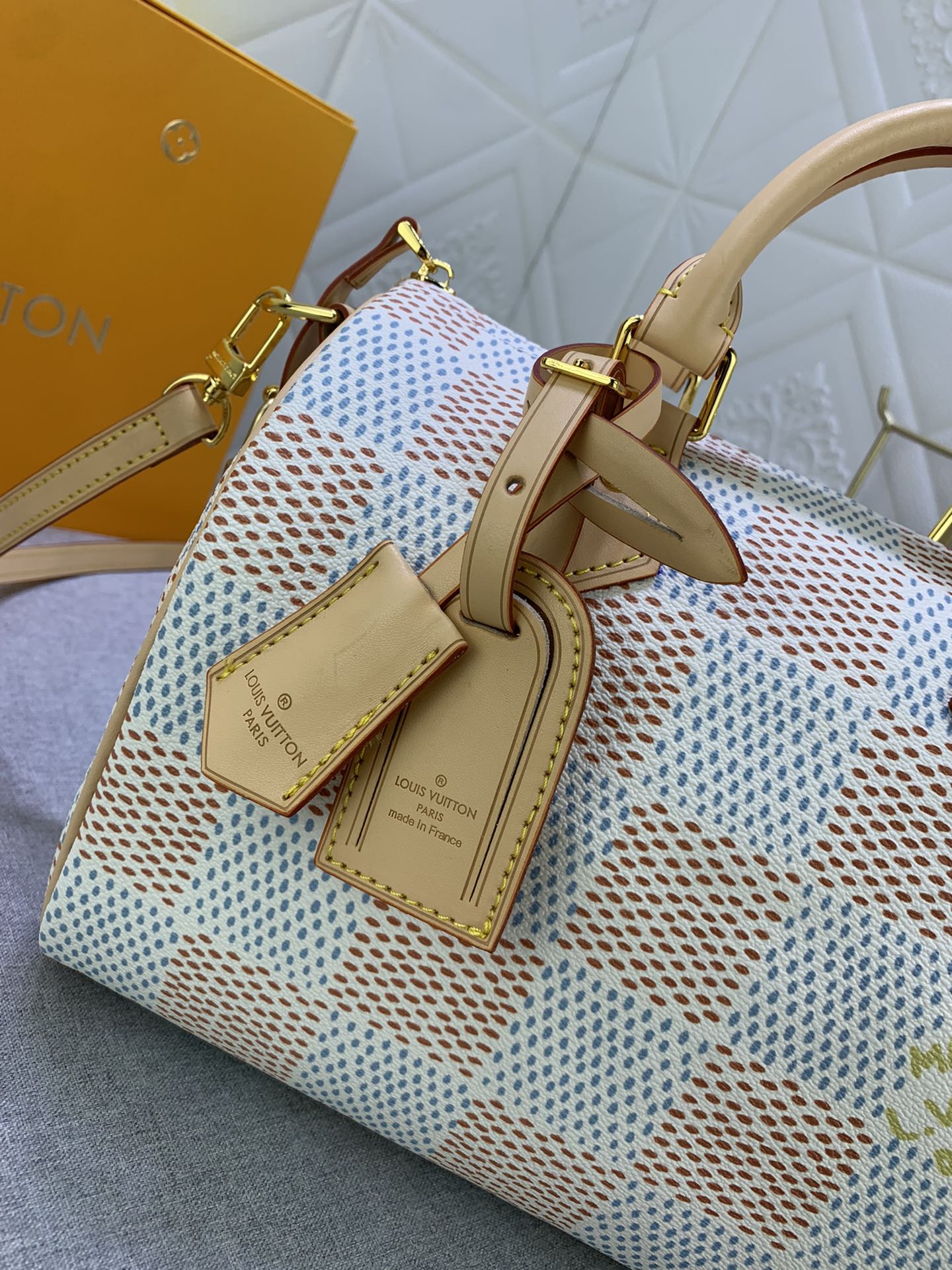 2XE269B Popular  leather bag 