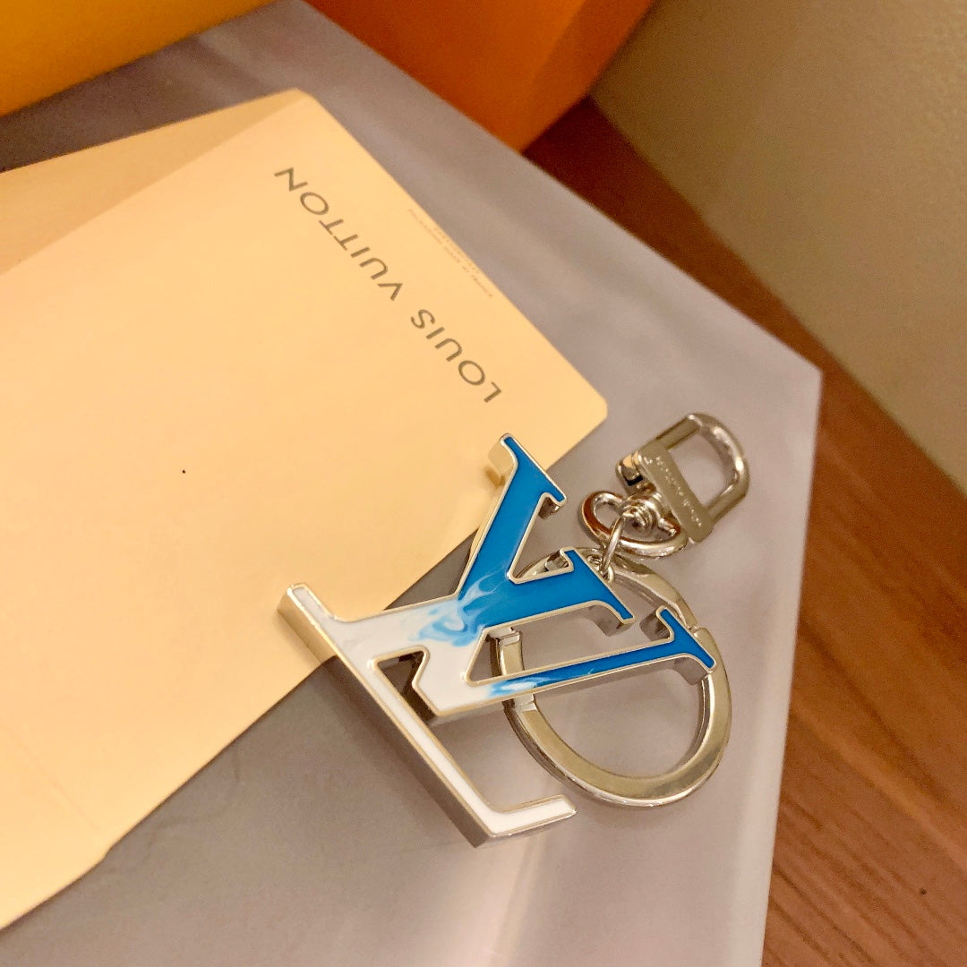 35ZE98A Popular bag 's charms accessories