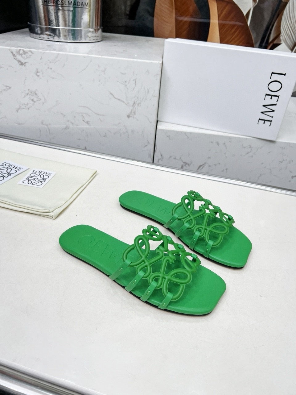 Z2X66A22 Popular high-quality leather Shoes