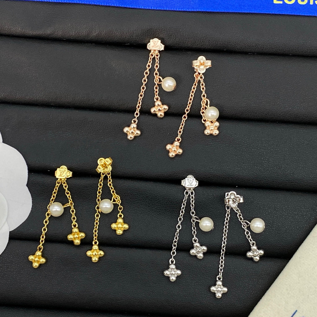 15ZE66E Popular Earrings