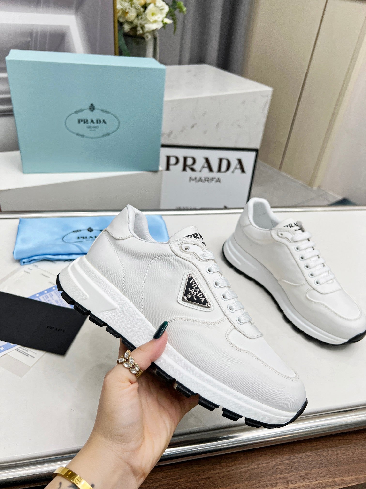 Z2P36P40 Popular high-quality leather Shoes