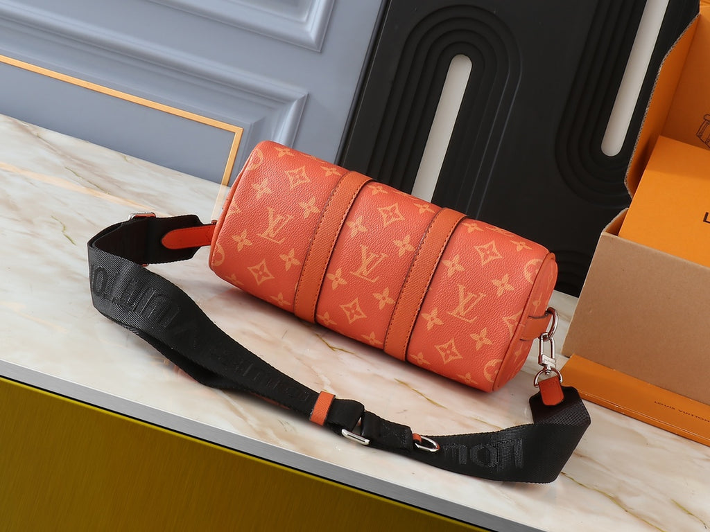 146PE35B Popular leather bag