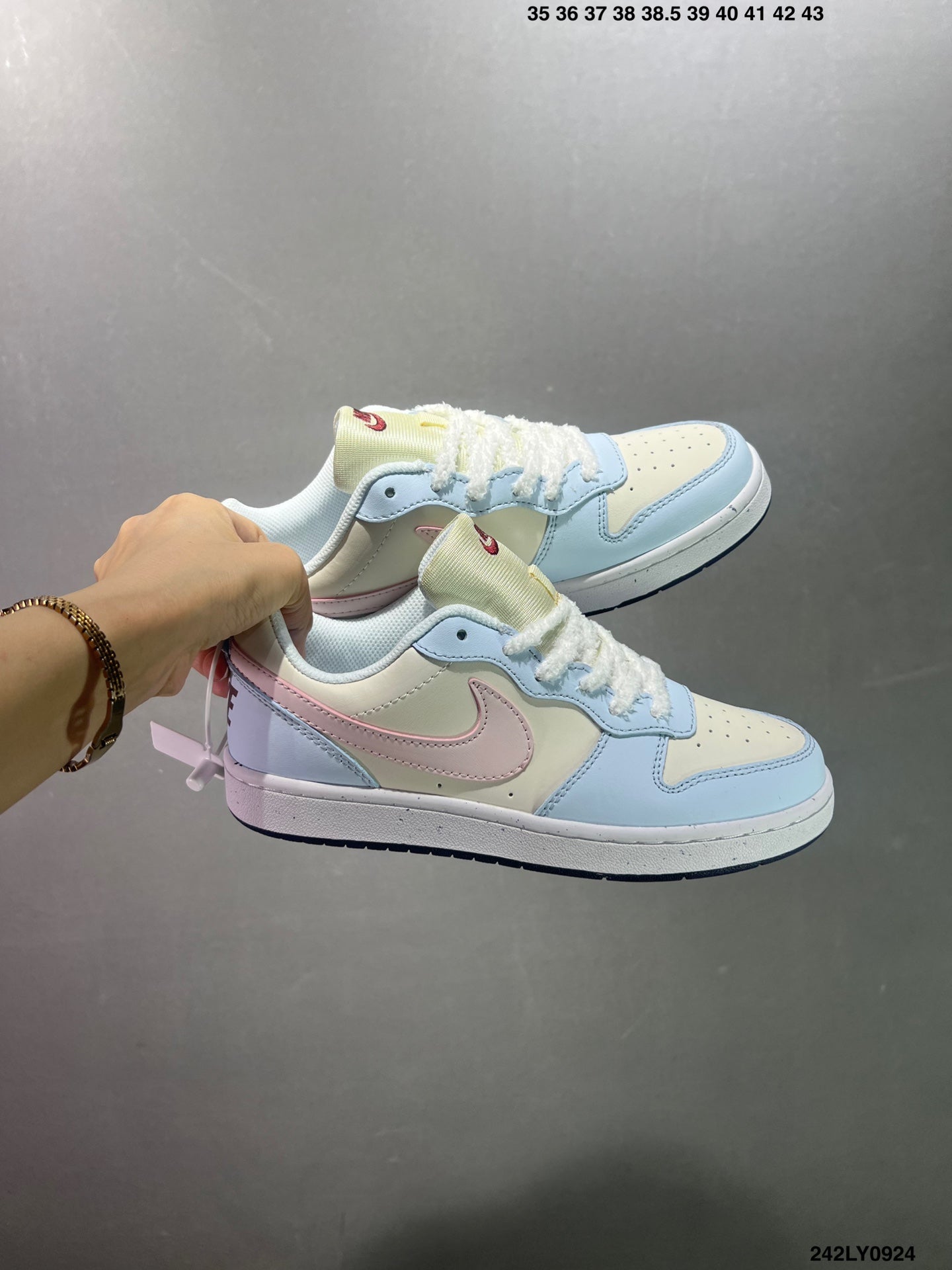 435ZA21Z Popular shoes (No box)