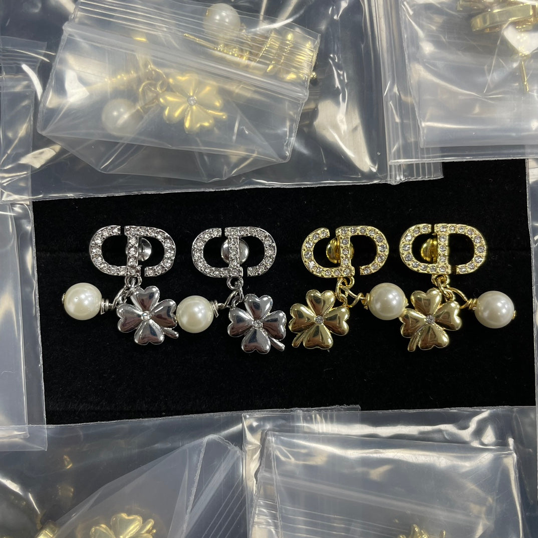 14D618E Popular  Earrings