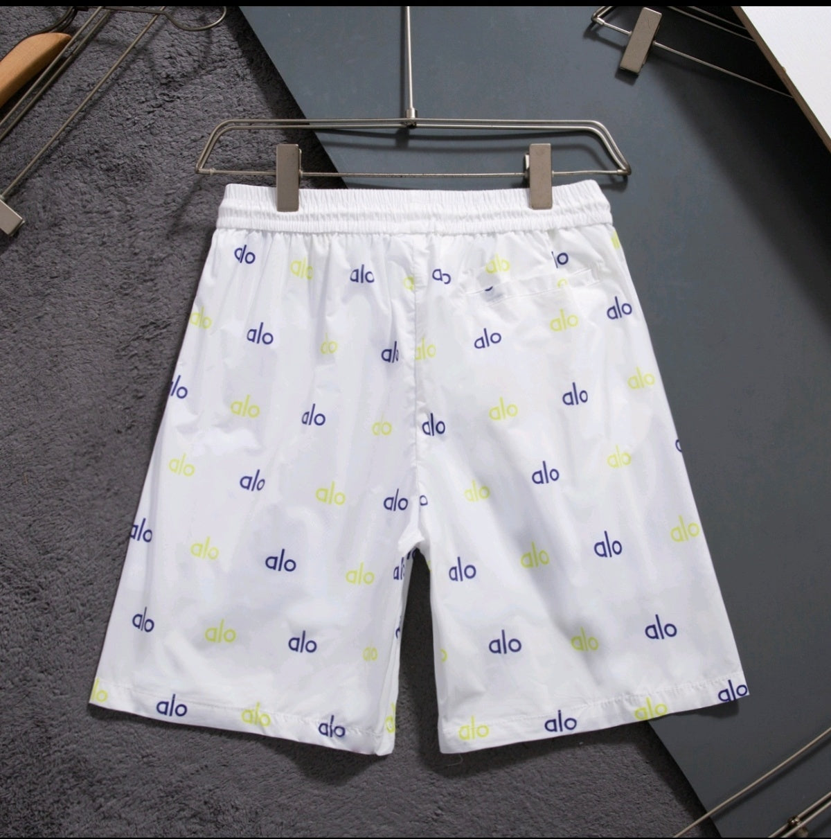 136ND7U Popular shorts