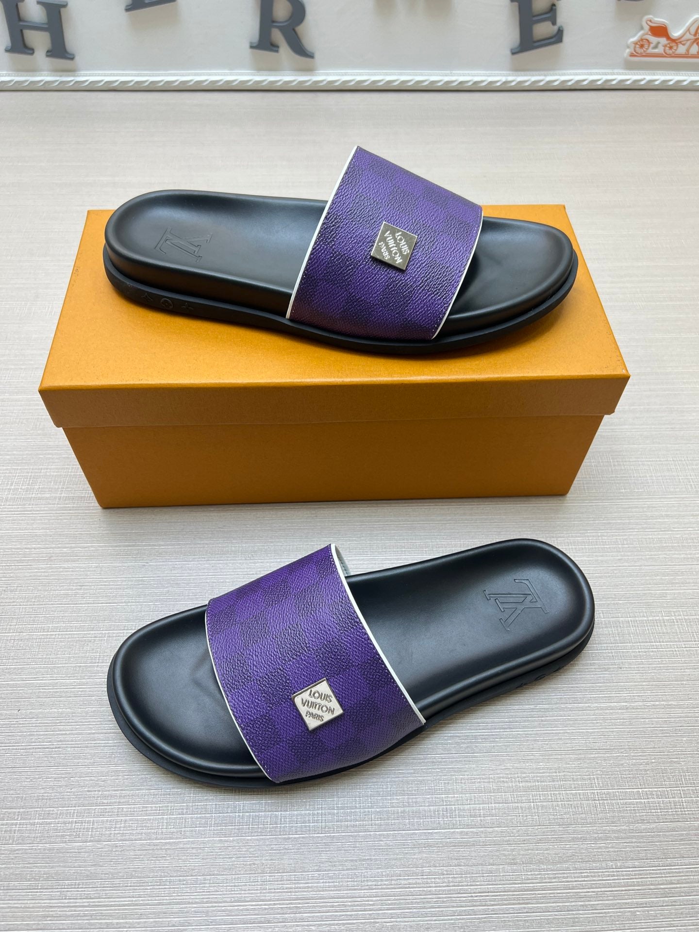 54E69Z Popular slippers