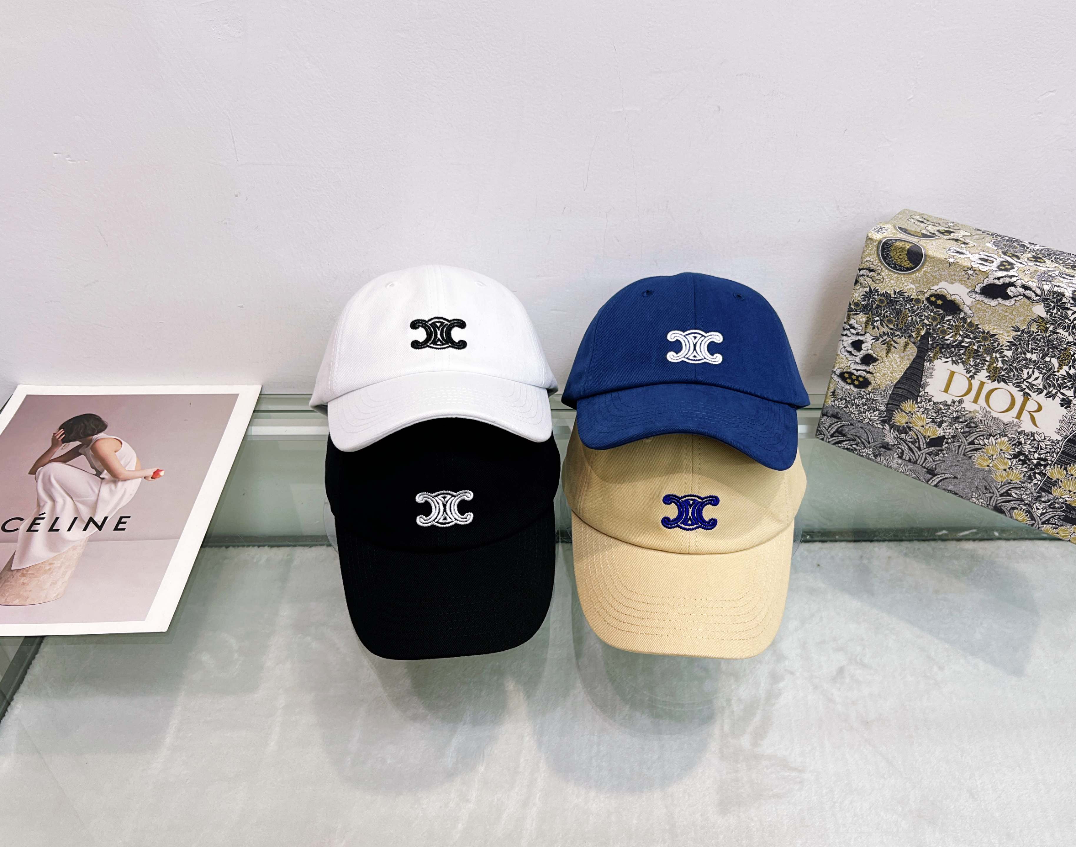 16XA19M Popular hats