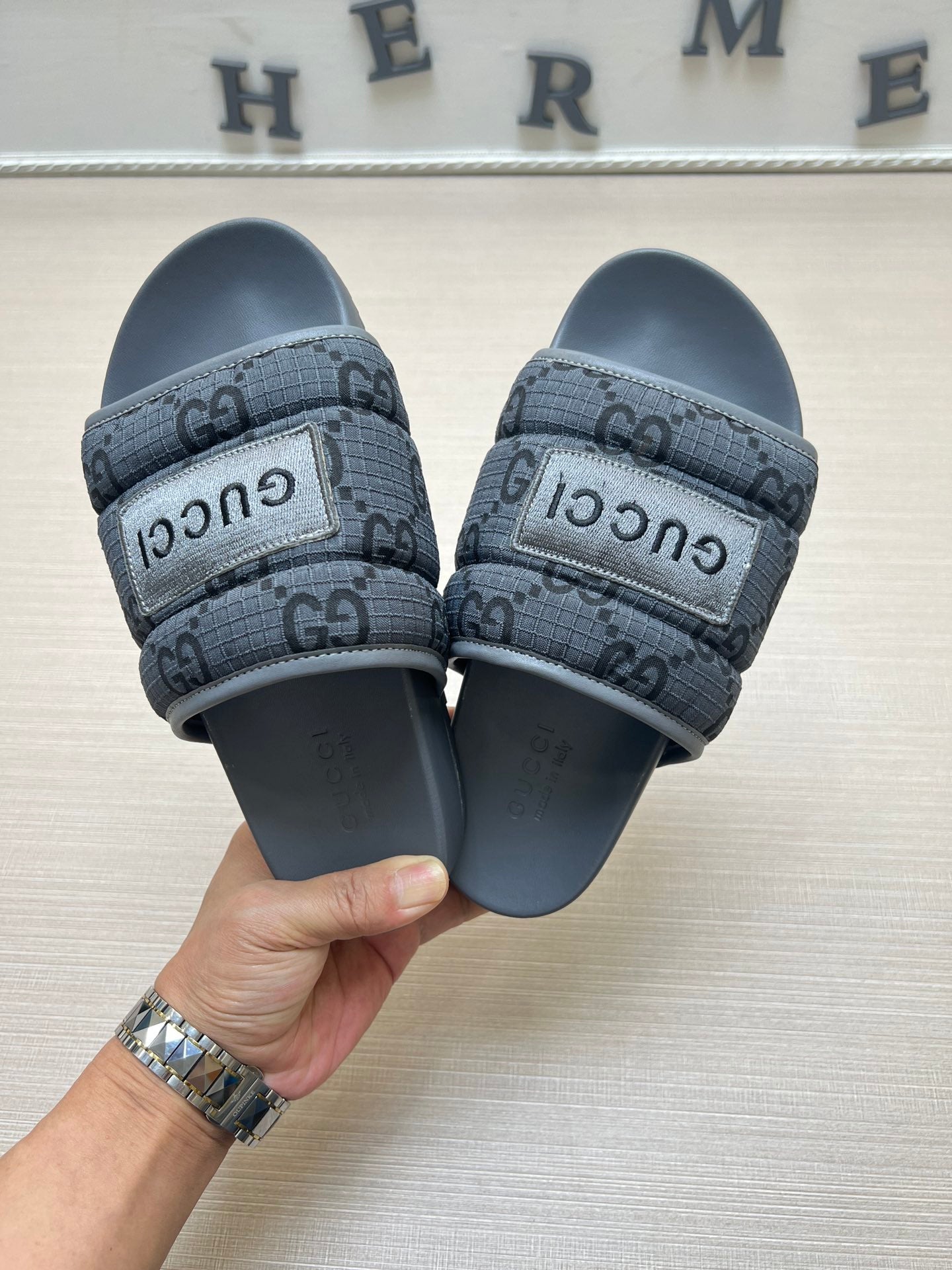 54B49Z Popular slippers
