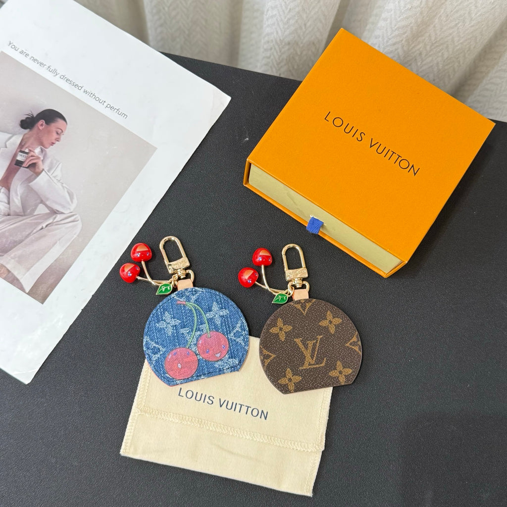 35QE32A Popular bag 's charms accessories