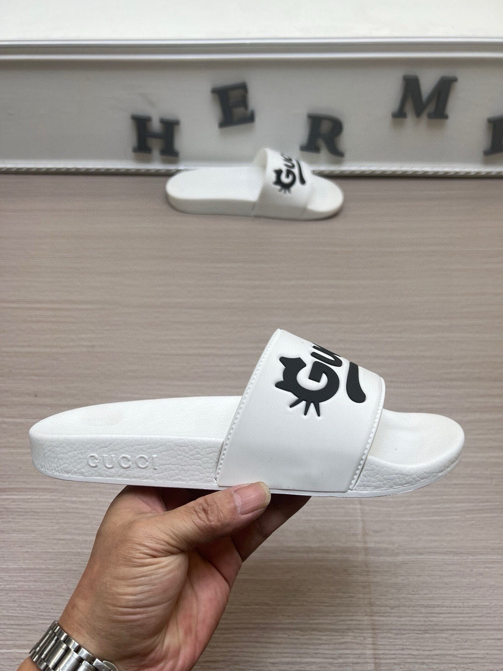 5LB220Z Popular Slippers
