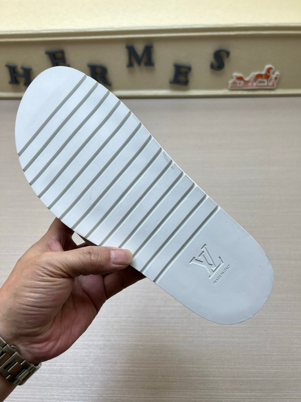 575NE6Z  Popular Slippers