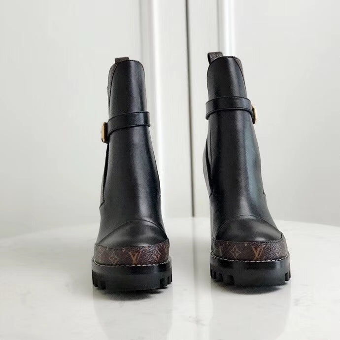 2E01Z Popular high quality Boots