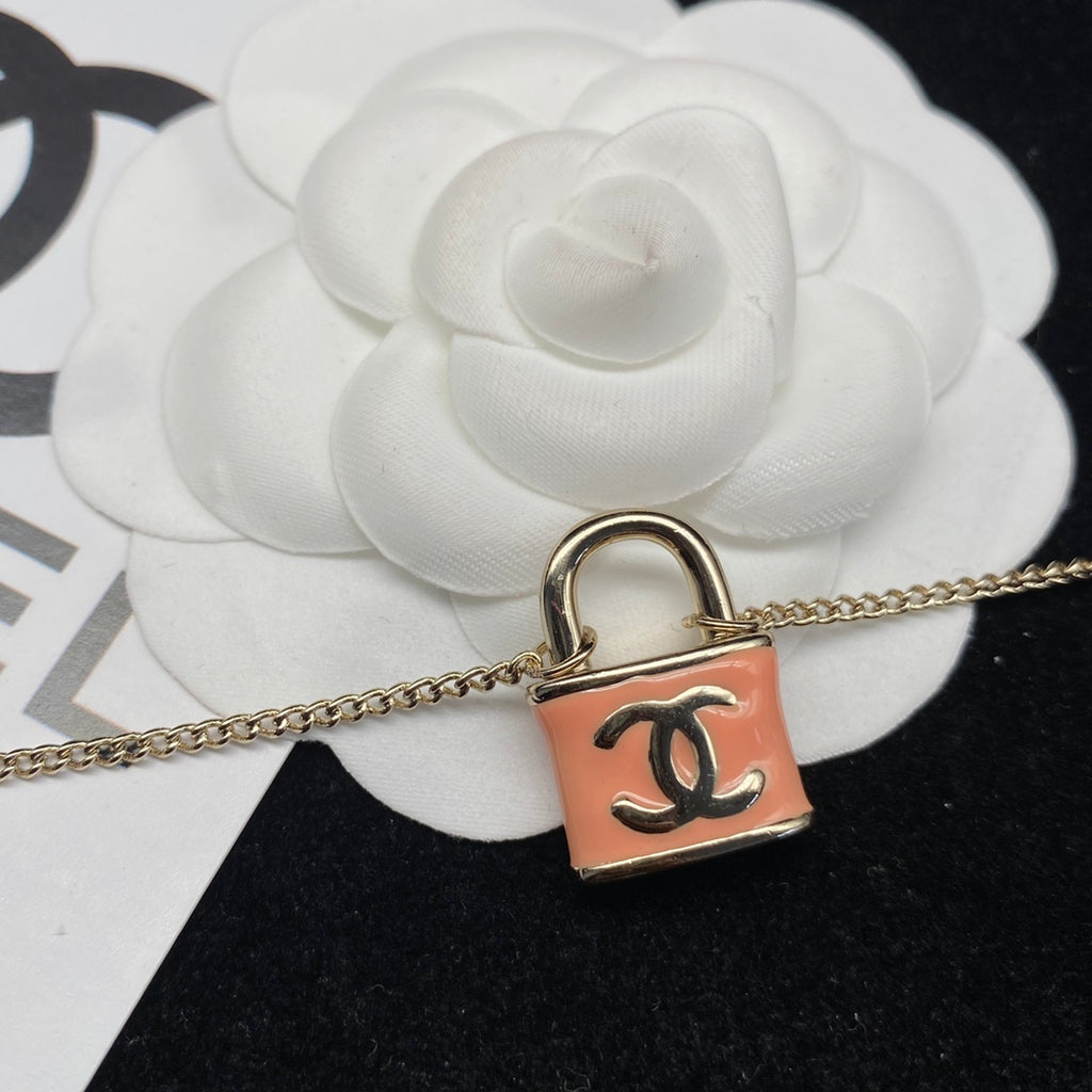 15QC103X Popular Necklace