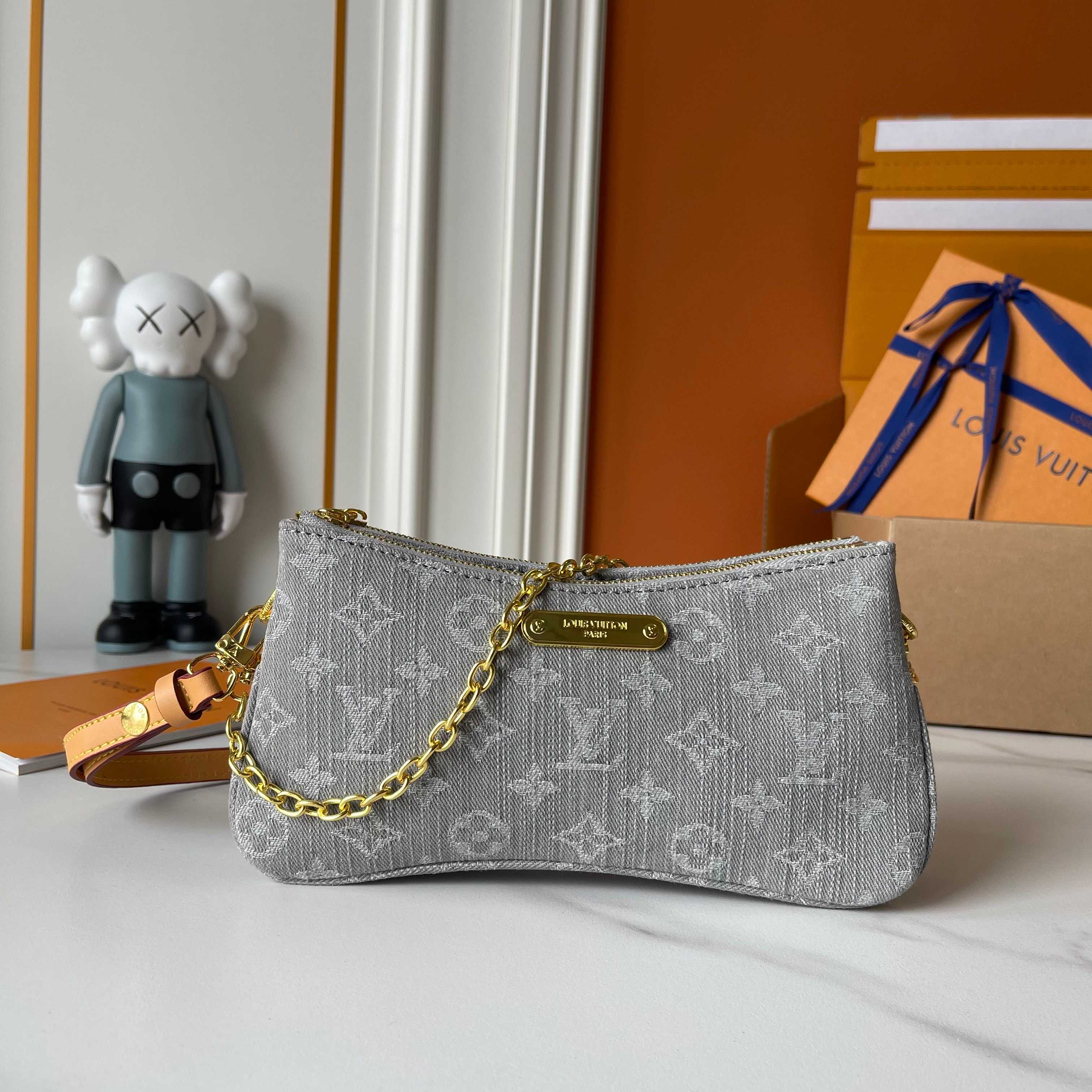 15RE30B Popular   bag