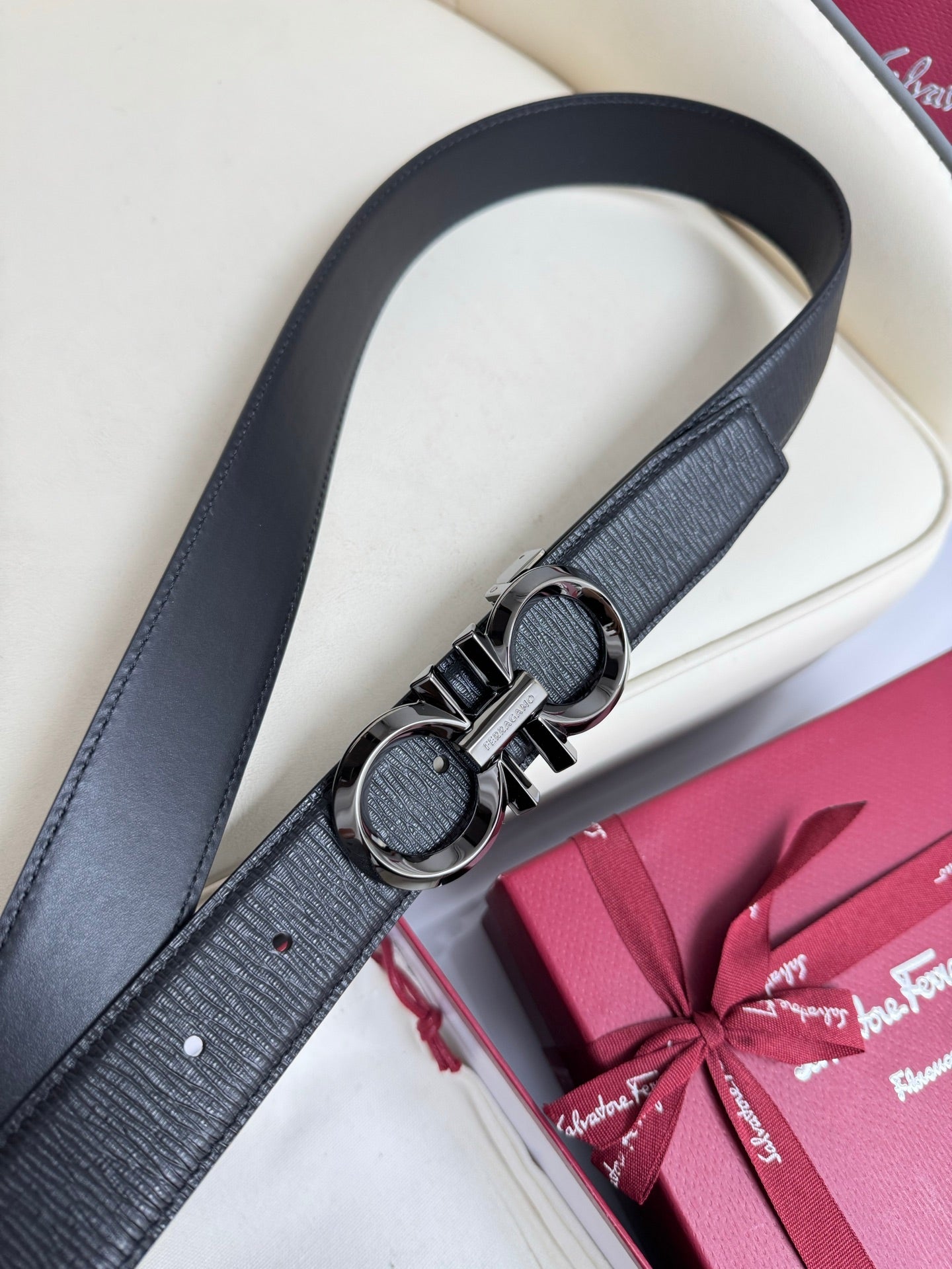 P1Q115A56 Popular High quality belt With full package