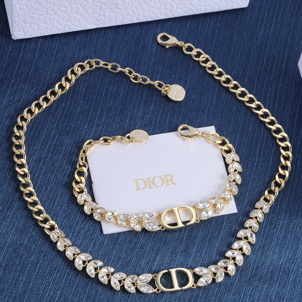 175RD14X Popular   Necklaces . Bracelets