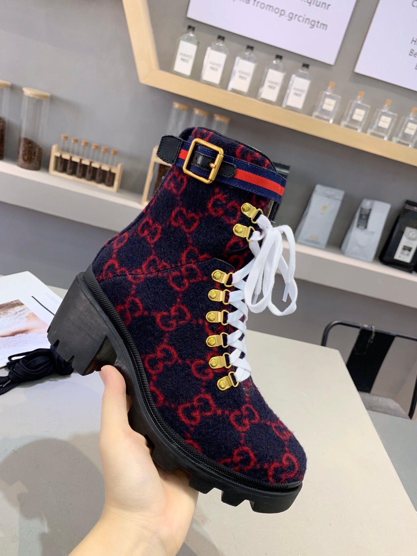2XB192Z Popular leather boot (top layer leather lining)