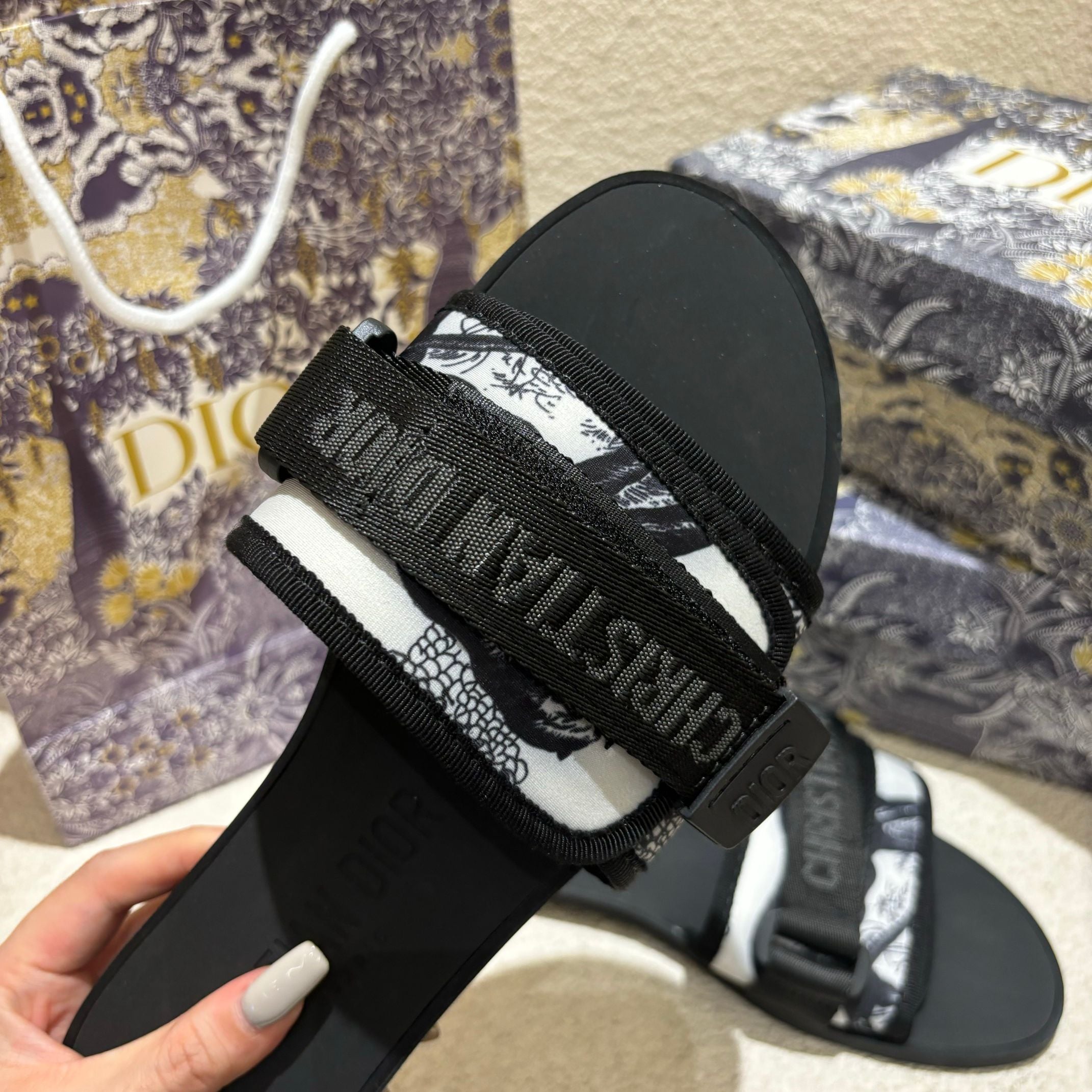 14D17Z Popular slippers