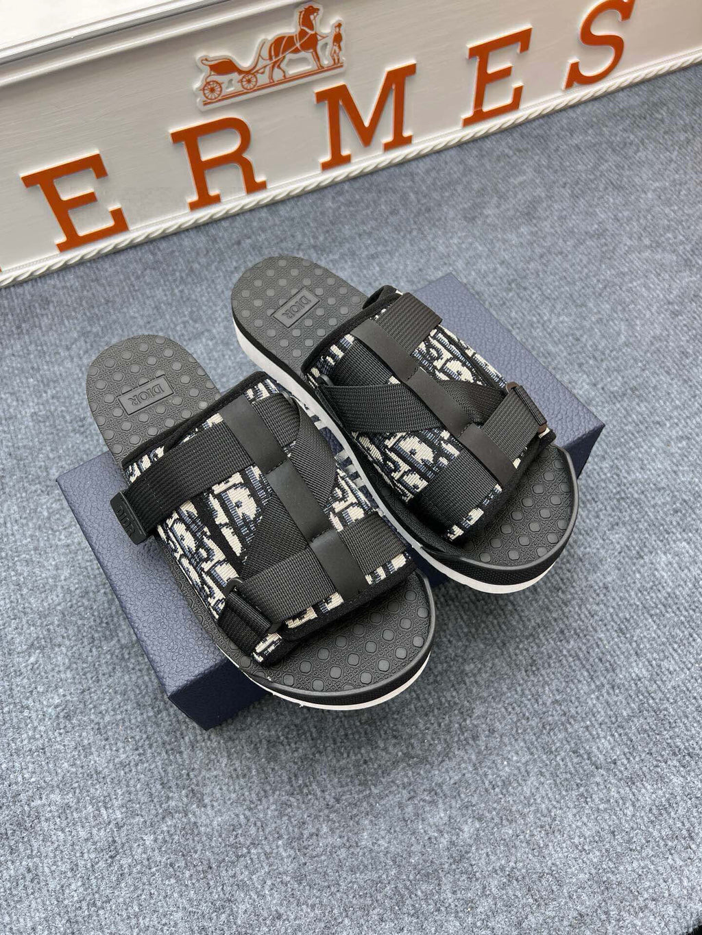 535ZD305Z Popular Slippers