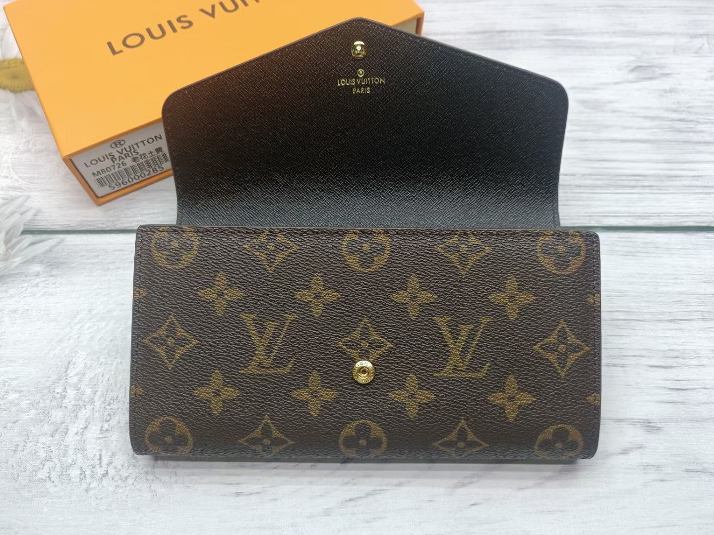 1XE93B Popular  leather wallets