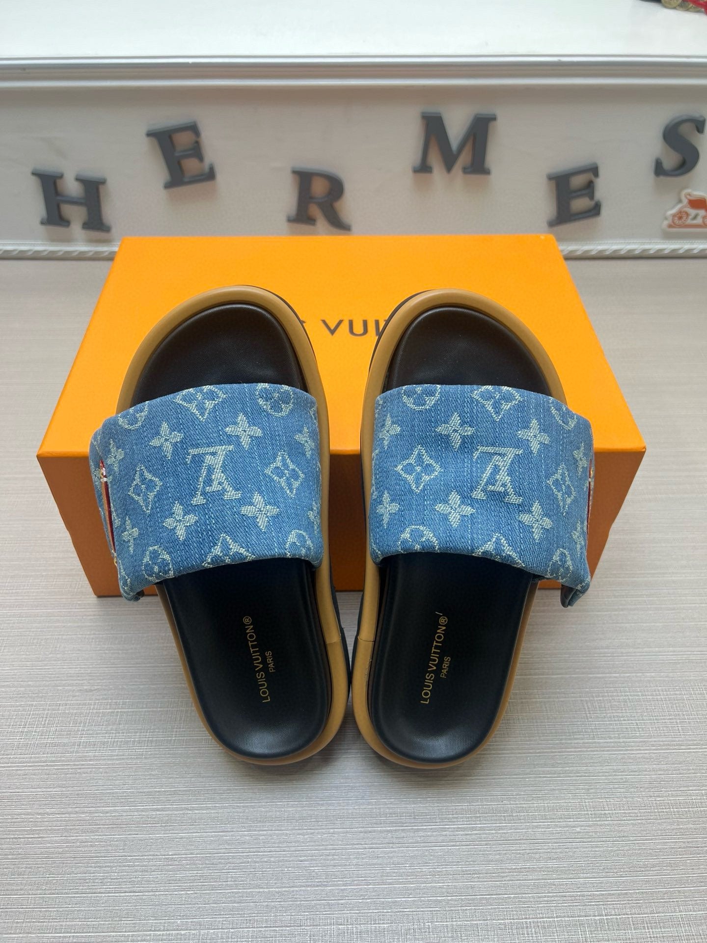 54E100Z Popular slippers Sole thickness 5cm