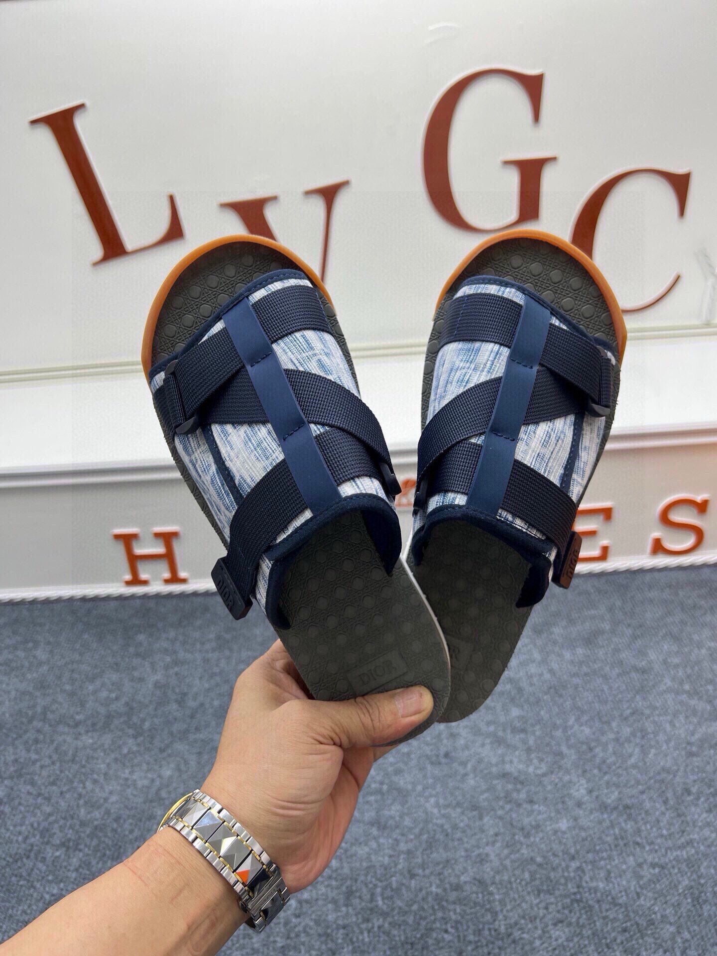 535ZD305Z Popular Slippers