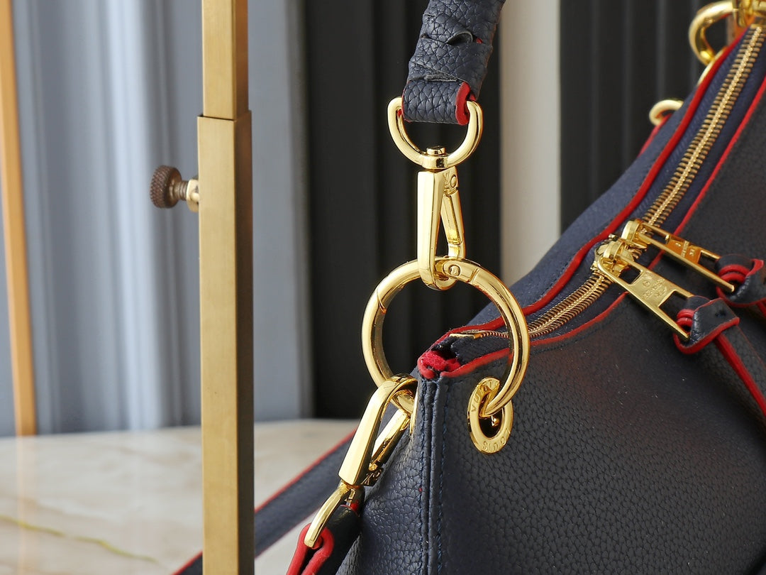 1WE115B Popular leather bag