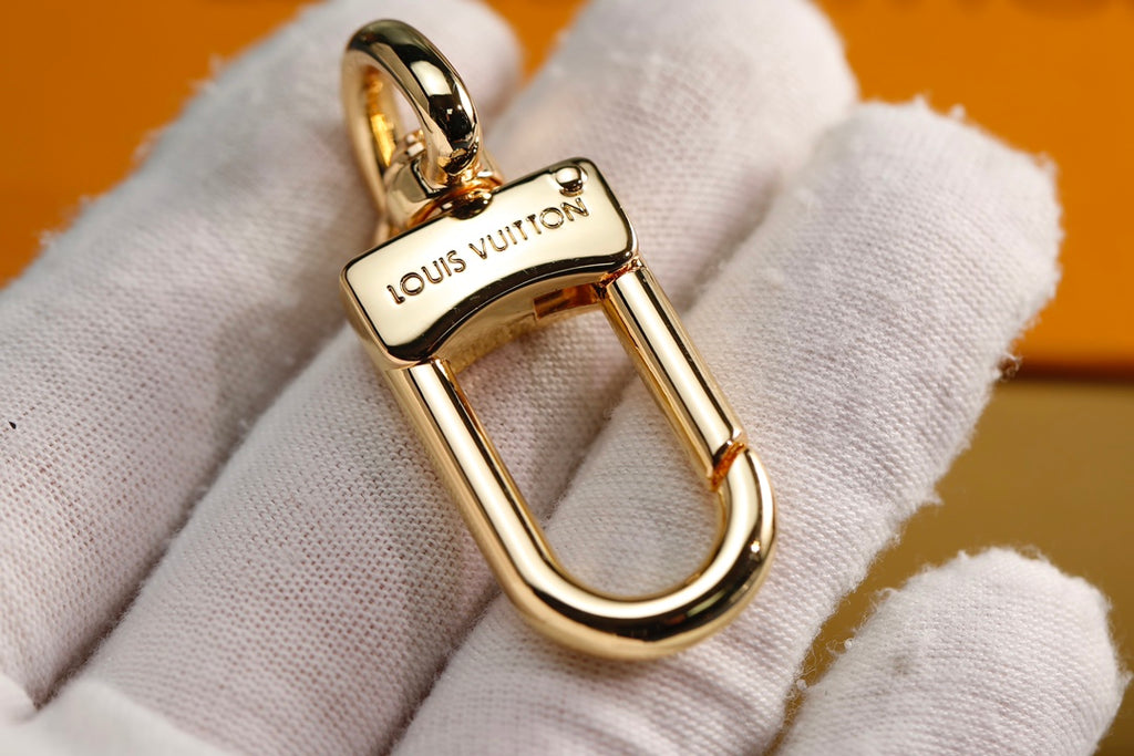 35QE17A Popular bag 's charms accessories
