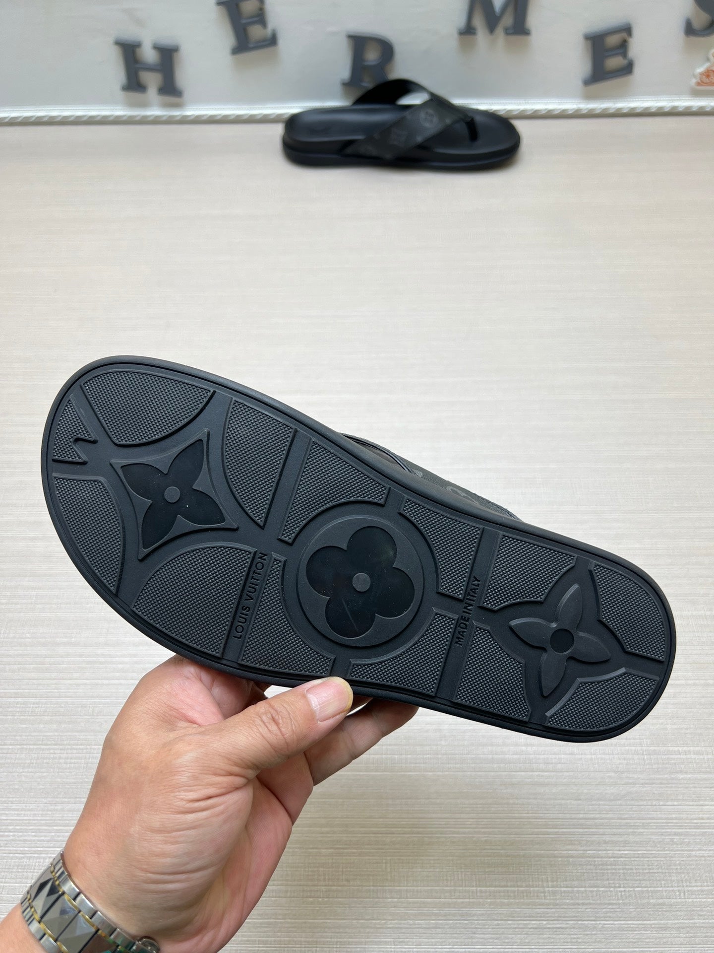 54E56Z Popular slippers